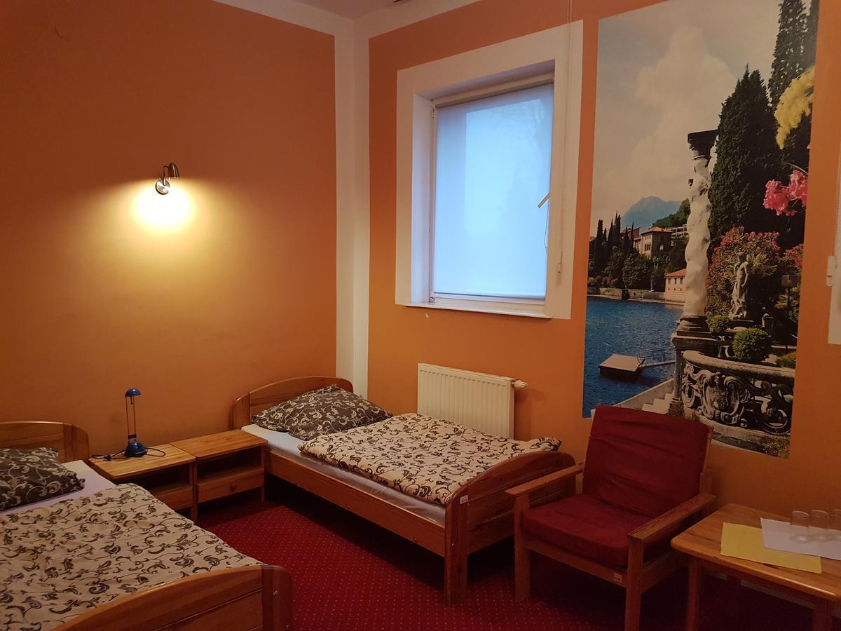 Chrobry Hotel Szprotawa Ngoại thất bức ảnh