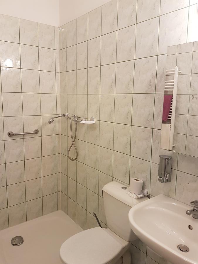 Chrobry Hotel Szprotawa Ngoại thất bức ảnh