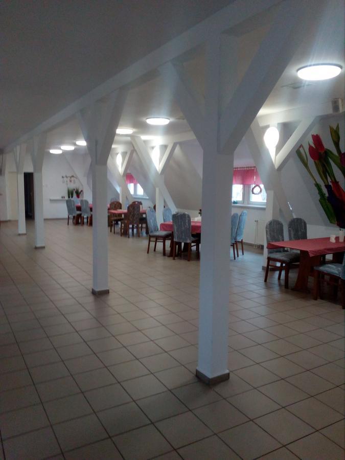 Chrobry Hotel Szprotawa Ngoại thất bức ảnh